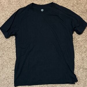 ALO Yoga Men's Classic Black Tee